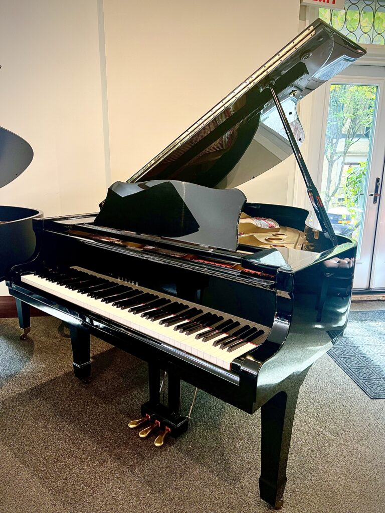 1984 Wagner Grand Piano Model G-175 in High Gloss Ebony