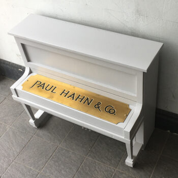 Paul Hahn mailbox